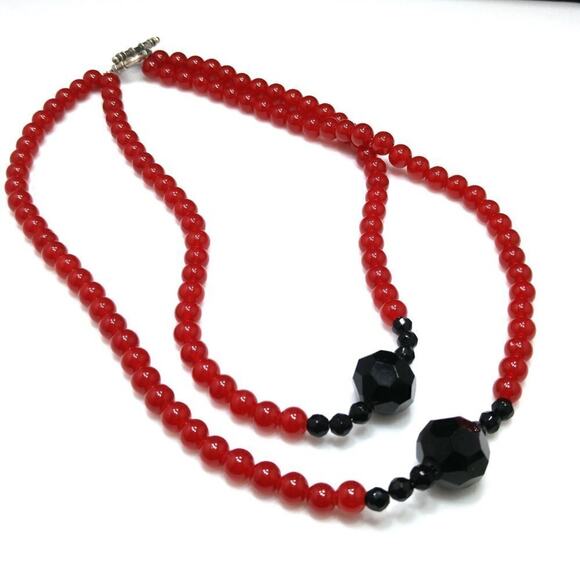 Red Black Glass Beaded Necklace, Two Strands, 18 Inches, Toggle Clasp On Wire - Picture 3 of 7